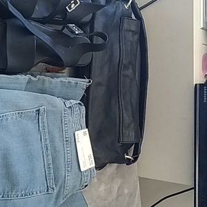 Bundle of jeans 10 sandals 8 n chrs kann puRse